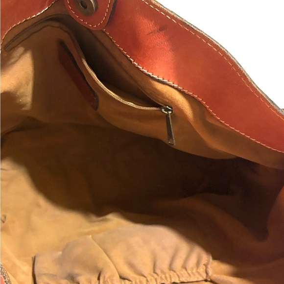 Patricia Nash Elegant Orange Leather Shoulder Bag - Picture 6 of 9